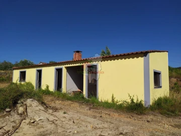 Moradia T1 para Venda em Castelo