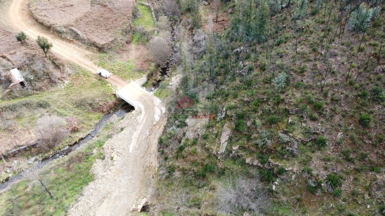 Terreno para Venda em Troviscal Foto 10