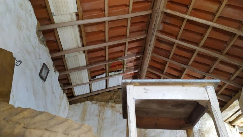 Terreno para Venda em Castanheira de Pêra e Coentral