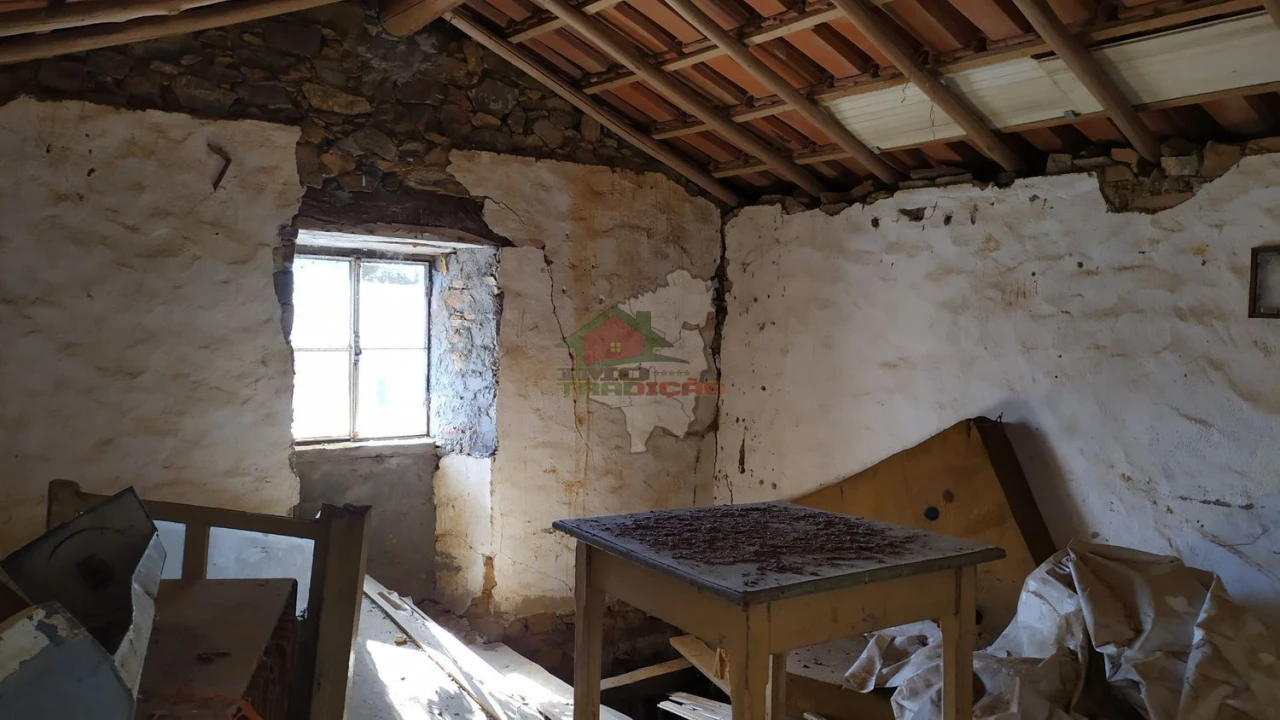 Terreno para Venda em Castanheira de Pêra e Coentral Foto 17