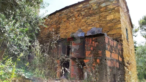 Moradia T2 para Venda em Portela do Fojo-Machio