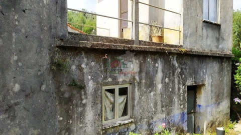 Moradia T2 para Venda em Portela do Fojo-Machio