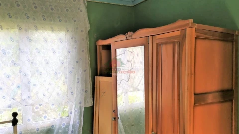 Moradia T2 para Venda em Portela do Fojo-Machio