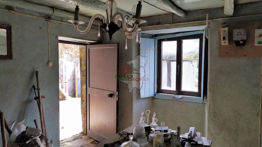 Moradia T2 para Venda em Portela do Fojo-Machio Foto 12