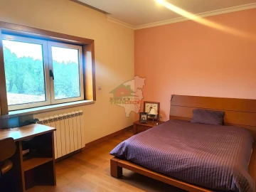 Moradia T5 para Venda em Proença-A-Nova e Peral