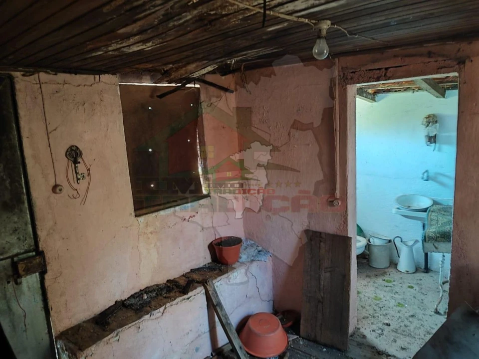 Quinta T3 para Venda em Castelo Foto 15