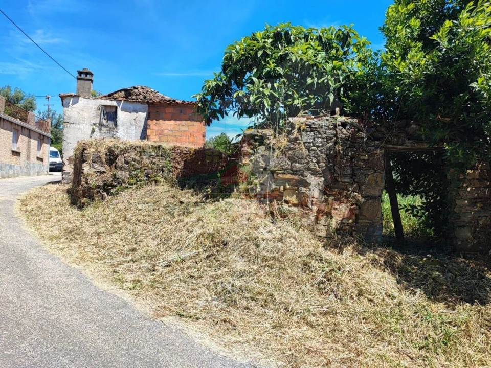 Quinta T3 para Venda em Castelo Foto 25