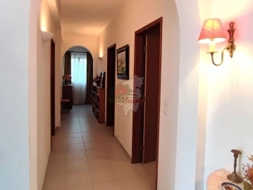 Moradia T6 para Venda em Cumeada e Marmeleiro