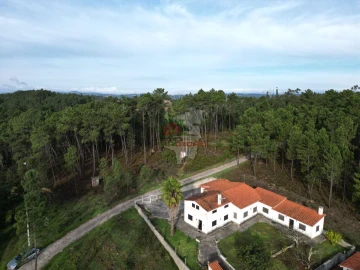 Moradia T6 para Venda em Cumeada e Marmeleiro