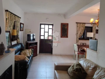 Moradia T6 para Venda em Cumeada e Marmeleiro