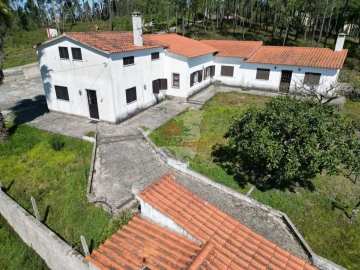 Moradia T6 para Venda em Cumeada e Marmeleiro