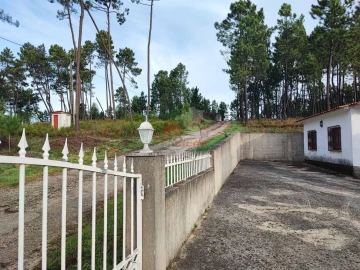 Moradia T6 para Venda em Cumeada e Marmeleiro