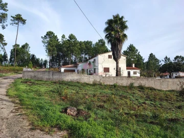 Moradia T6 para Venda em Cumeada e Marmeleiro