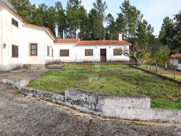 Moradia T6 para Venda em Cumeada e Marmeleiro