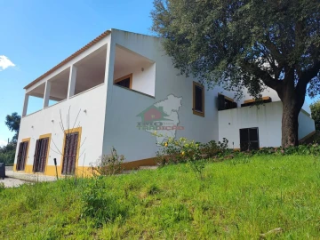 Moradia T4 para Venda em Sertã