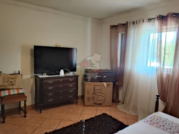 Moradia T3 para Venda em Casais e Alviobeira