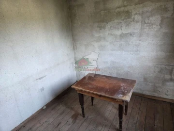 Moradia T2 para Venda em Oleiros-Amieira