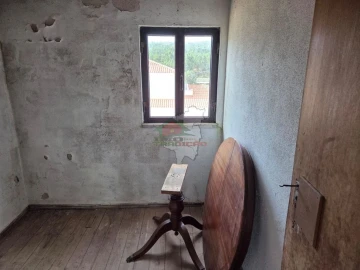 Moradia T2 para Venda em Oleiros-Amieira