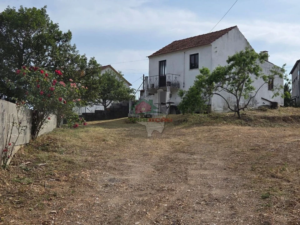 Moradia T2 para Venda em Oleiros-Amieira Foto 2