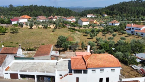 Moradia T3 para Venda em Cernache do Bonjardim, Nesperal e Palhais