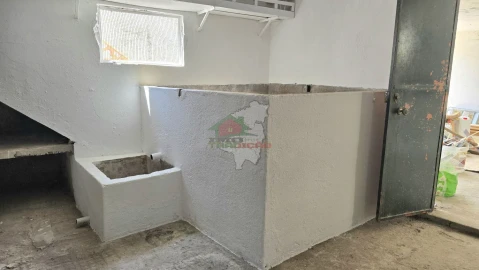 Moradia T3 para Venda em Cernache do Bonjardim, Nesperal e Palhais