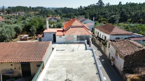 Moradia T3 para Venda em Cernache do Bonjardim, Nesperal e Palhais