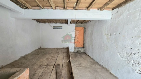 Moradia T3 para Venda em Cernache do Bonjardim, Nesperal e Palhais