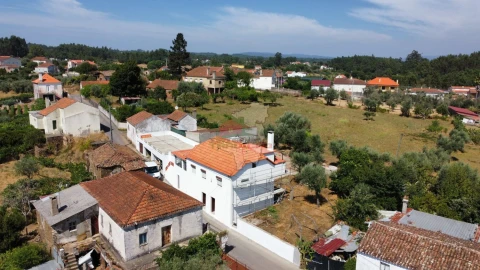 Moradia T3 para Venda em Cernache do Bonjardim, Nesperal e Palhais