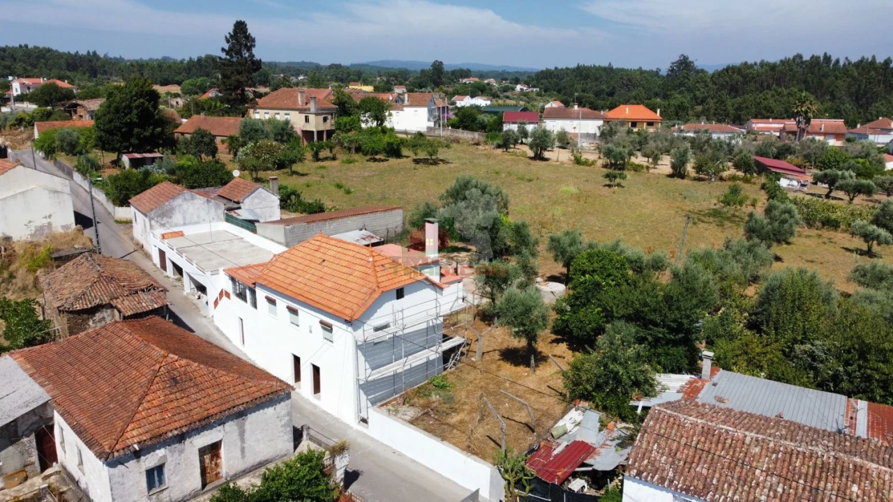 Moradia T3 para Venda em Cernache do Bonjardim, Nesperal e Palhais Foto 3
