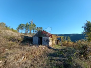 Quinta T0 para Venda em Oleiros-Amieira