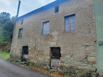 Moradia T2 para Venda em Sobreira Formosa e Alvito da Beira