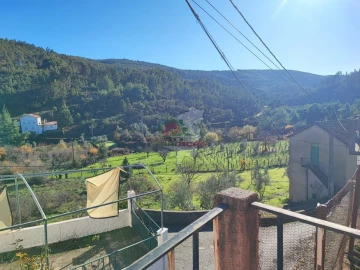 Moradia T1 para Venda em Cabril