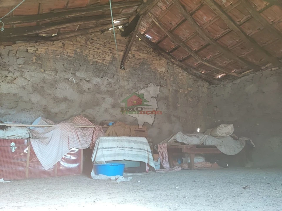 Moradia T1 para Venda em Cabril Foto 9