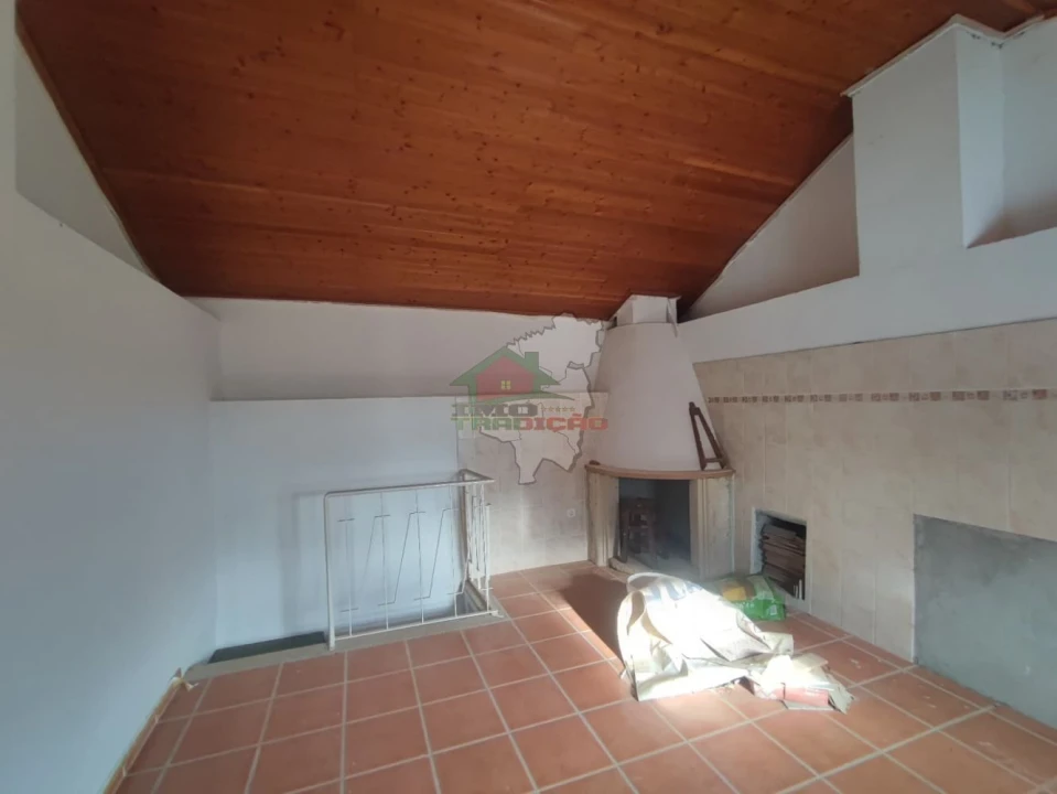 Quinta T3 para Venda em Pedrogão Grande Foto 26