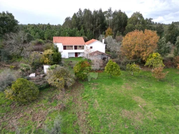 Quinta T3 para Venda em Pedrogão Grande