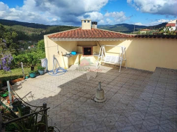 Moradia T4 para Venda em Proença-A-Nova e Peral