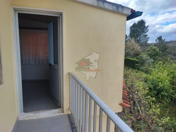 Moradia T4 para Venda em Proença-A-Nova e Peral