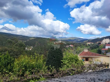 Moradia T4 para Venda em Proença-A-Nova e Peral
