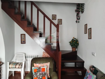 Moradia T4 para Venda em Proença-A-Nova e Peral