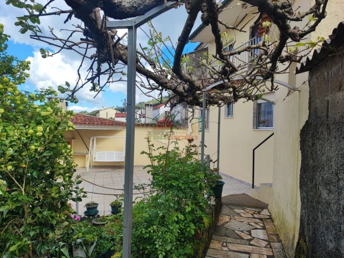 Moradia T4 para Venda em Proença-A-Nova e Peral Foto 3