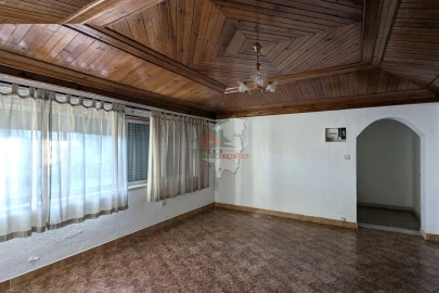 Moradia T3 para Venda em Cernache do Bonjardim, Nesperal e Palhais