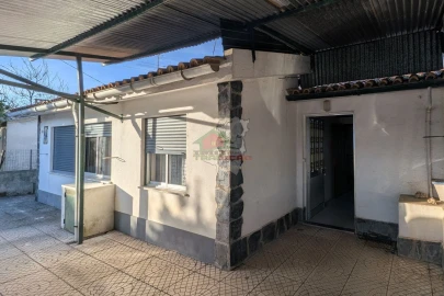 Moradia T3 para Venda em Cernache do Bonjardim, Nesperal e Palhais