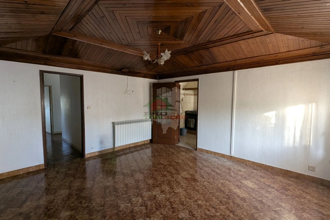 Moradia T3 para Venda em Cernache do Bonjardim, Nesperal e Palhais Foto 5