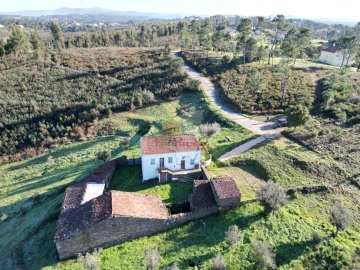 Quinta T3 para Venda em Cumeada e Marmeleiro