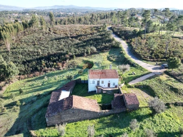 Quinta T3 para Venda em Cumeada e Marmeleiro