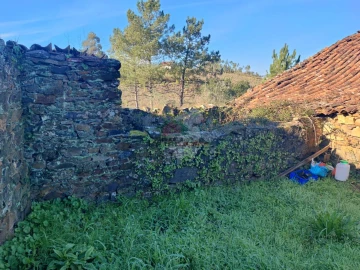 Quinta T3 para Venda em Cumeada e Marmeleiro