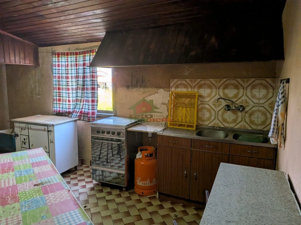 Moradia T5 para Venda em Cernache do Bonjardim, Nesperal e Palhais Foto 6