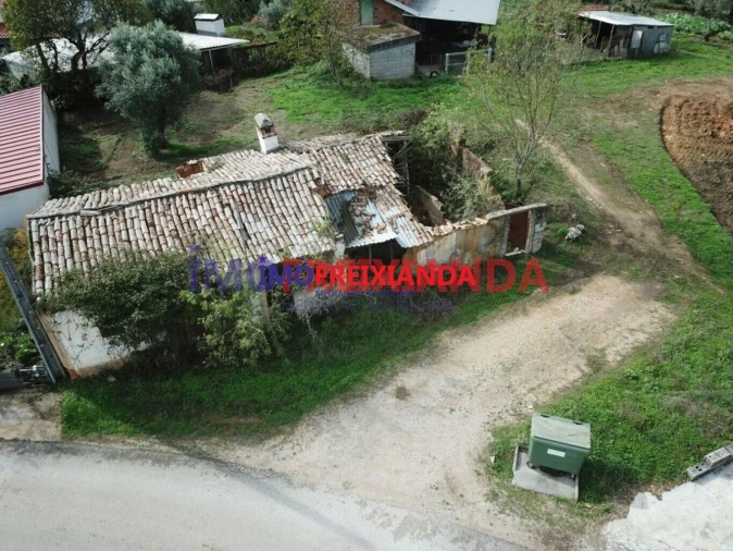Moradia T2 para Venda em Freixianda, Ribeira do Fárrio e Formigais Foto 7