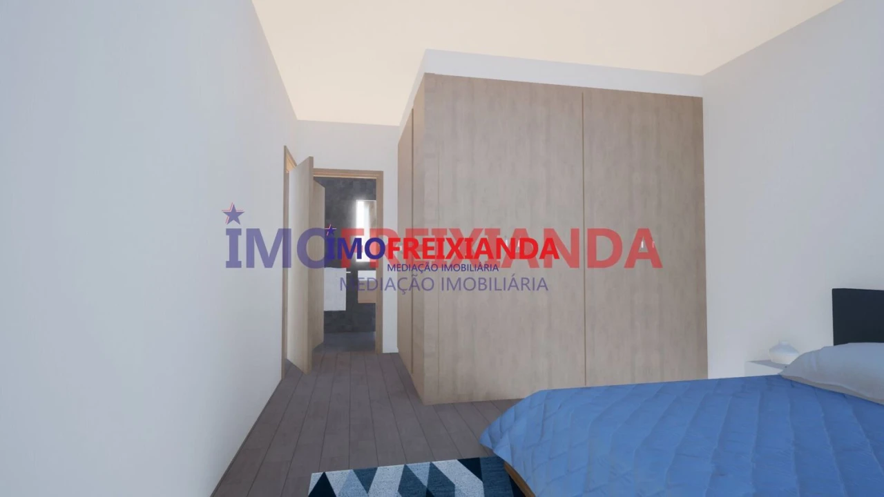 Moradia T4 para Venda em Caxarias Foto 7