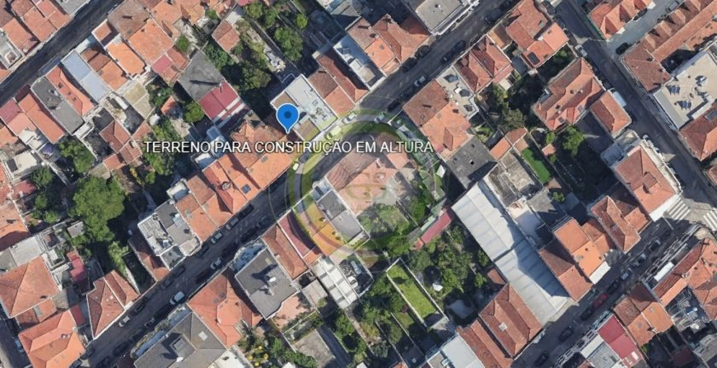 Terreno para Venda em Paranhos Foto 2